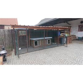 Deska podlahová z recyklovaného PVC - 118 x 78,5 cm Deska podlahová z recyklovaného PVC, 118x78,5 cm, tl. 23 mm