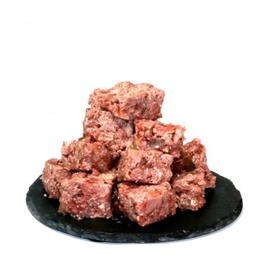 Fitmin For Life Hovězí konzerva pro psy, 400 g Fitmin For Life Hovězí konzerva pro psy 400 g - obsah konzervy.