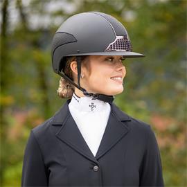 Jezdecký plastron QHP Novah, bílo-černý Jezdecký plastron QHP Novah, bílo-černý