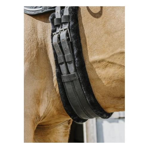 Drezurní podbřišník Norton s beránkem, černý - 60 cm Podbřišník drezurní Norton, s beránkem, 60 cm