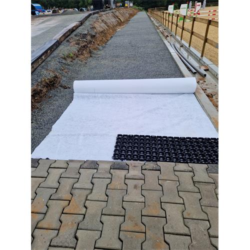 Zatravňovací dlaždice 57x38x4 cm, PADDOCK GRID, černá Zatravňovací dlaždice 57x38x4 cm, PADDOCK GRID, černá