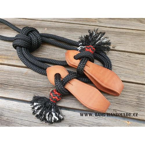 Otěže Bang slobber 14mm, 3,4 m, paracord, černé s přírodní kůží Otěže Bang slobber 14mm, 3,4 m, paracord, černé s přírodní kůží