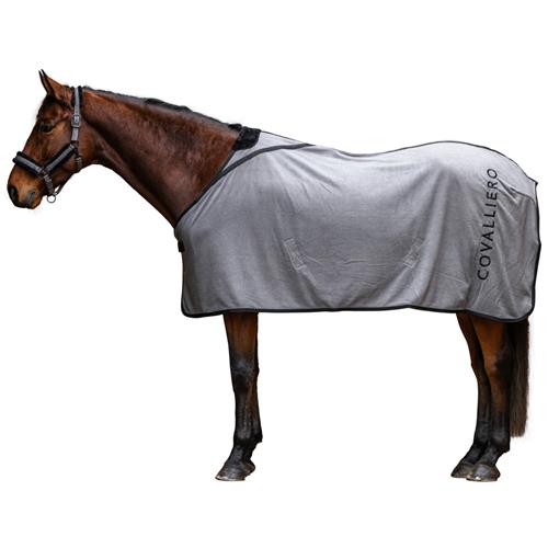 Odpocovací deka Covalliero AW 2025/26, šedá - vel. 135/185 Deka odpoc. Covalliero AW 25/26, šedá, vel. 135/185 XX