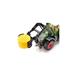 Traktor Fendt s kleštěmi na balíky traktor s balíkem