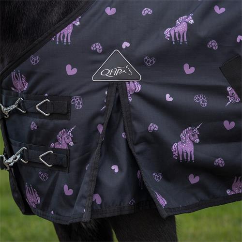 Nepromokavá deka Lize QHP AW 25/26, 100g, fialová - vel. 145/195 cm Deka nepromokavá Lize 100 g, QHP AW 25/26, fialová, vel. 145/195 cm