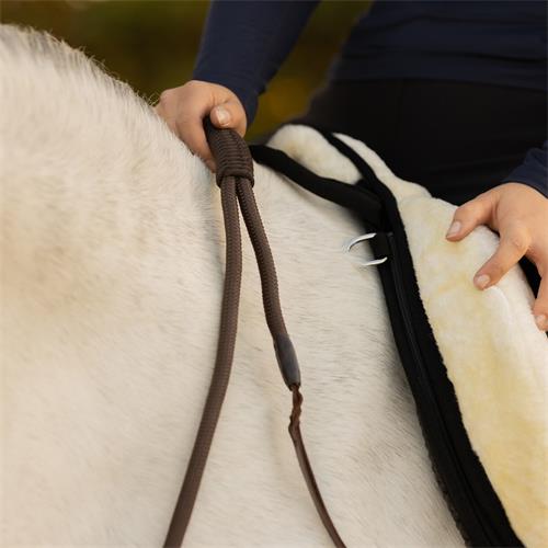 Kruh na krk QHP Liberta, hnědý Kruh na krk QHP Liberta, hnědý