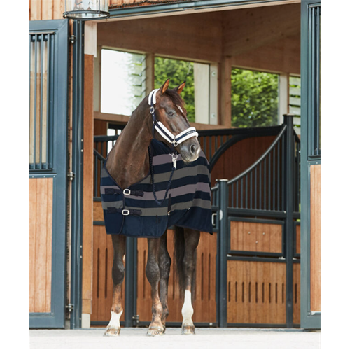 Odpocovací deka Horze Wilton, pruhovaná - 135 cm Deka fleecová Horze Wilton, 135cm