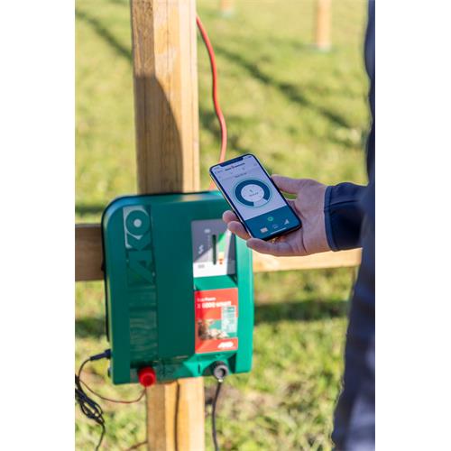 Zdroj pro elektrický ohradník AKO DUO-Power X 6000 smart GPS, kombinovaný, 5 J Zdroj pro elektrický ohradník AKO DUO-Power X 6000 smart GPS, kombinovaný, 5 J