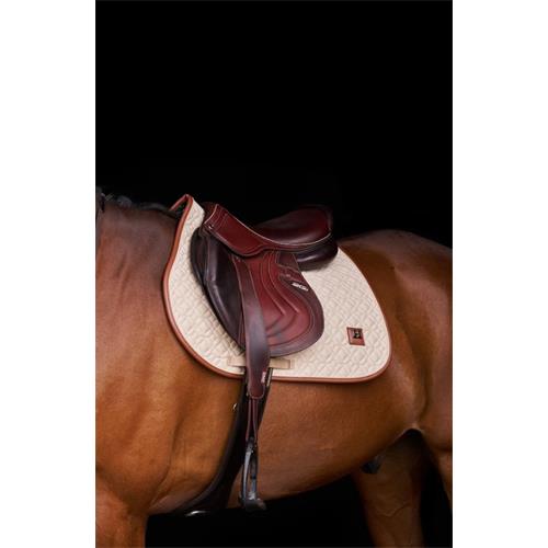 Podsedlová dečka HVP Luxi, SS 26, VS - krémová Podsedlová dečka HV Polo Luxi SS 26, krémová, VS