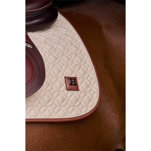 Podsedlová dečka HVP Luxi, SS 26, VS - krémová Podsedlová dečka HV Polo Luxi SS 26, krémová, VS