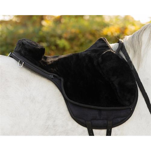 Jezdecký pad QHP Soft, s beránkem, černý, vel. Full Jezdecký pad QHP Soft, s beránkem, černý, vel. Full