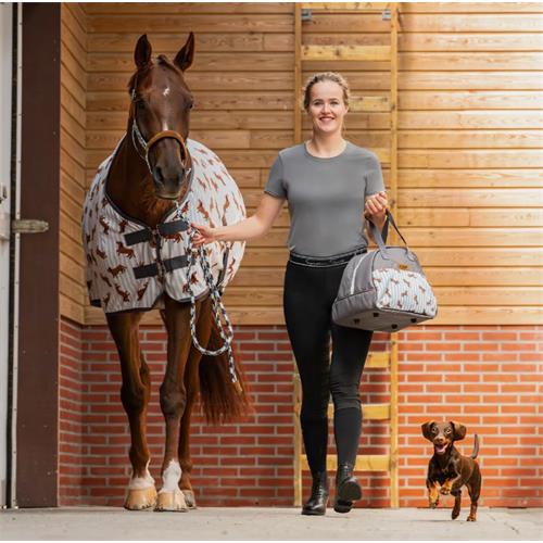 Ohlávkový set QHP Stable Buddy, SS 26, s jezevčíky - vel. Cob Ohlávkový set QHP Stable Buddy SS 26, vel. Cob