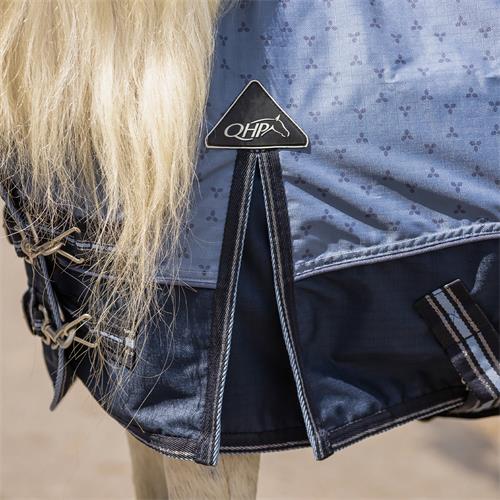 Nepromokavá deka QHP Falabella, 0gr,  SS 26, modrá - vel. 80/110 cm Nepromokavá deka QHP SS 26, 0 gr, modrá, vel. 80/110cm
