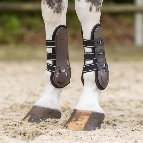 Přední chrániče QHP Champion, hnědé - vel. Cob Chrániče přední QHP Champion, hnědé, Cob