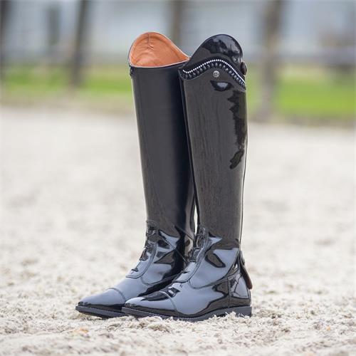 Jezdecké boty QHP Lamira, černé - vel. 39 Boty jezdecké QHP Lamira, černé, vel. 39