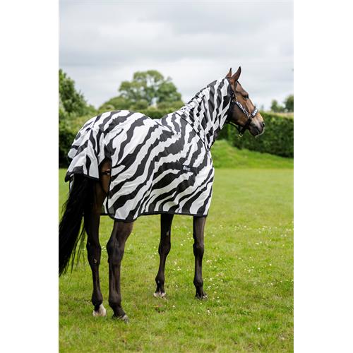 Síťovaná deka proti hmyzu Bucas Buzz-Off SS 26, zebra - vel. 145 cm Síťová deka s krkem Bucas Buzz-Off SS 26, zebra, vel. 145