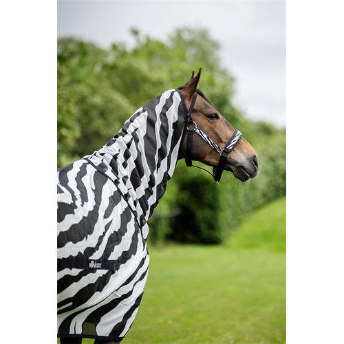 Síťovaná deka proti hmyzu Bucas Buzz-Off SS 26, zebra - vel. 145 cm Síťová deka s krkem Bucas Buzz-Off SS 26, zebra, vel. 145