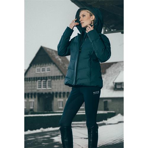 Dámská zimní bunda Pikeur Athleisure Quilted, AW 26/27, petrolejová - vel. 42 Dámská bunda Pikeur Athleisure Quilted, AW 26/27, petrol, vel. 42