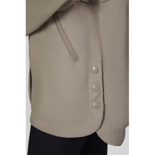 Pláštěnka Pikeur Athleisure Rainzip Cape, AW 26/27, mocha, vel. S/M Pláštěnka Pikeur Athleisure Rainzip Cape, AW 26/27, mocha, vel. S/M
