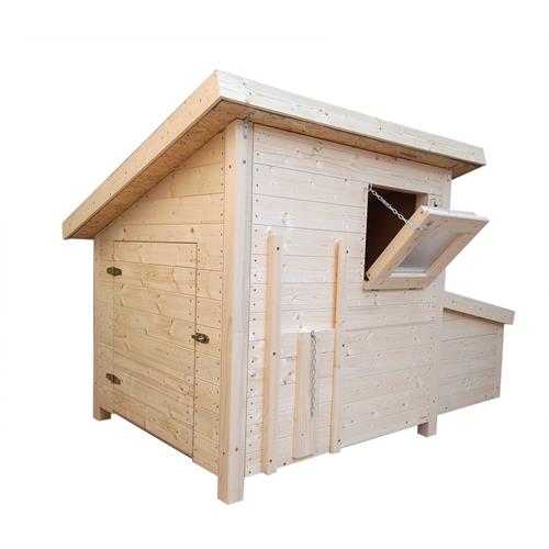 Zateplený nízký kurník pro 8 - 10 slepic 180×129×122 cm Zateplený kurník - pohled z boční strany na dvířka určená pro čištění uvnitř kurníku.