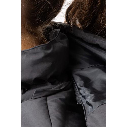 Dámská zimní parka B-Vertigo AW 25/26, černá - vel. 38 Parka nepromok. B-Vertigo AW 25/26 Celeste, černá, vel. 38