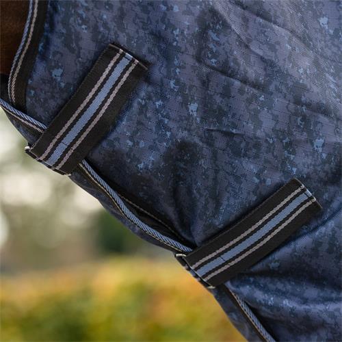 Nepromokavá deka s krkem QHP, 150g, 1200 D, AW 26/27, modrá - vel. 145/195 cm Deka neprom. QHP, 150 g s krkem, modrá, vel. 145 cm, AW 26/27
