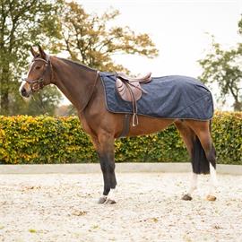 Bederní nepromokavá deka QHP, AW 26/27, modrá
