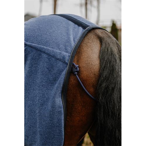 Odpocovací deka Equithéme Melange, AW 26/27, modrá - vel. 155 cm Odpocovací deka Equitheme Melange AW 26/27, modrá, vel. 155