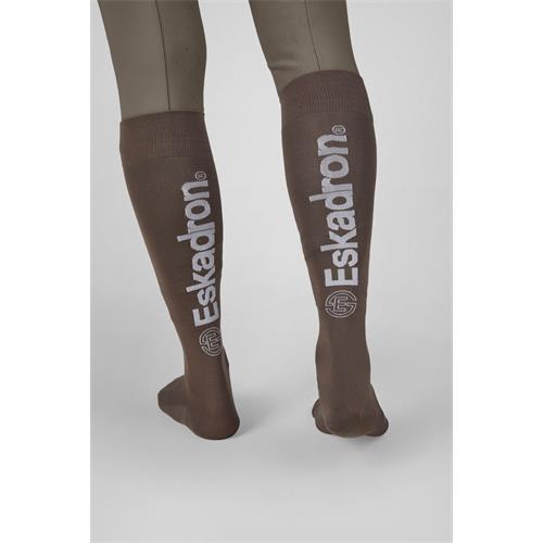 Jezdecké podkolenky Eskadron Dynamic, AW 26/27, hnědé - vel. 35-37 Podkolenky Eskadron Dynamic, AW 26/27, hnědé, vel. 35-37