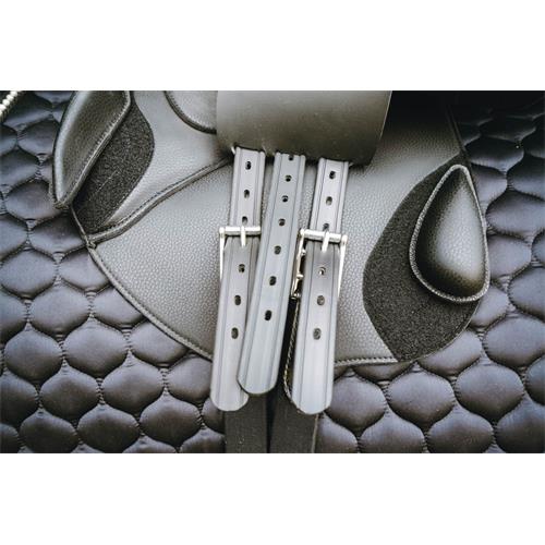Skokové sedlo Norton EK-Clarino, černé - vel. 17,5 Skokové sedlo NORTON EK - Clarino, černé, 17,5