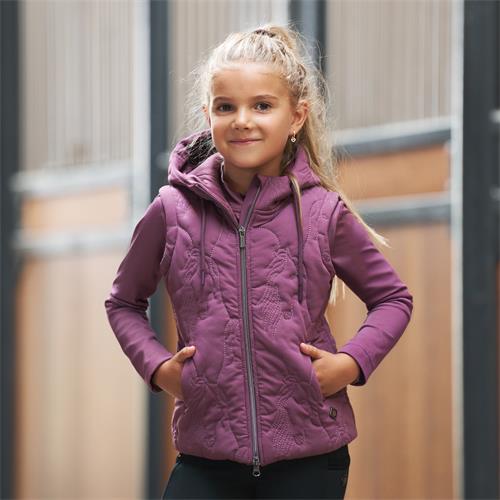 Dětská vesta IRH Lexy, AW 26/27, vínová - vel. 152 Dětská vesta IRH Lexy, AW 26/27, vínová, vel. 152