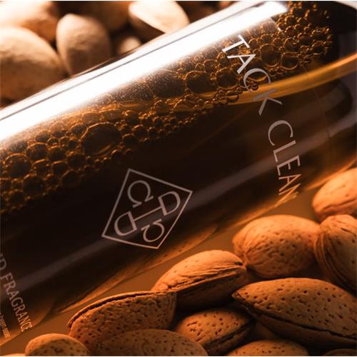 Čistící sprej na kůži Grooming Deluxe, 500 ml Čistící sprej na kůži Grooming Deluxe, 500 ml